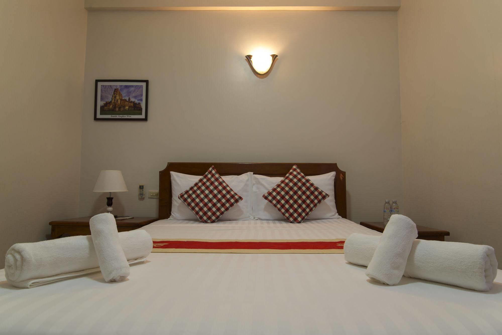 Panda Angkor Inn Siem Reap Zewnętrze zdjęcie